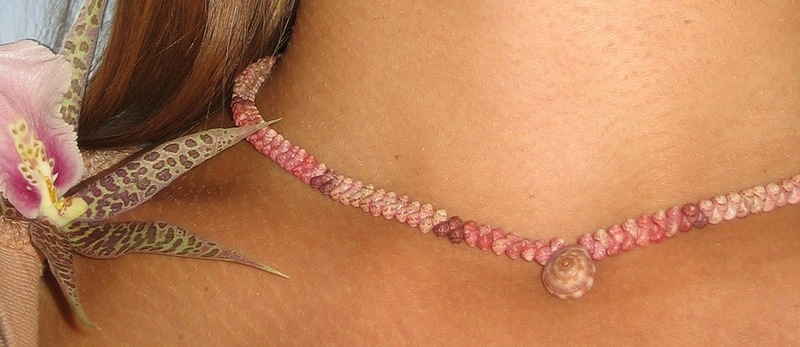 Photo ofTimepiece Herringbone Necklace